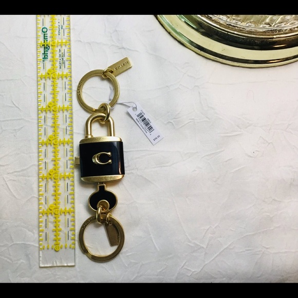 COACH 🔐 🔑 Key Ring C1679SRP$98 - Picture 8 of 10